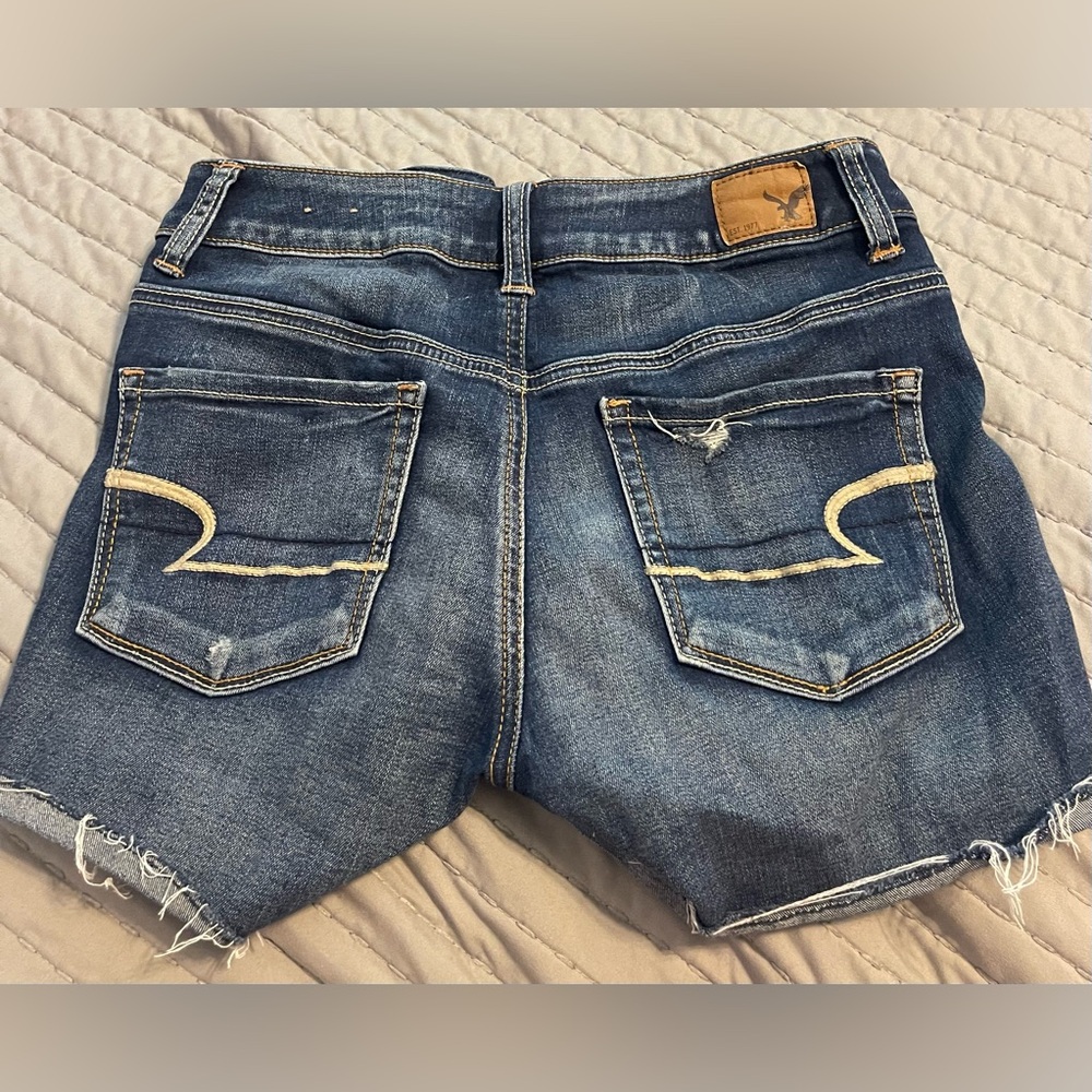 American Eagle High Rise Super Stretch Distressed Denim Shorts, Size 2